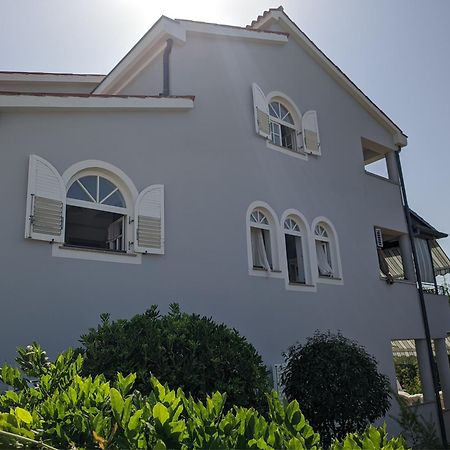 Villa Triton Vinkuran Exterior photo