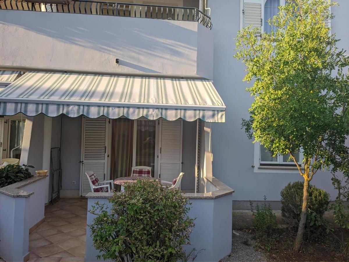 Villa Triton Vinkuran Exterior photo