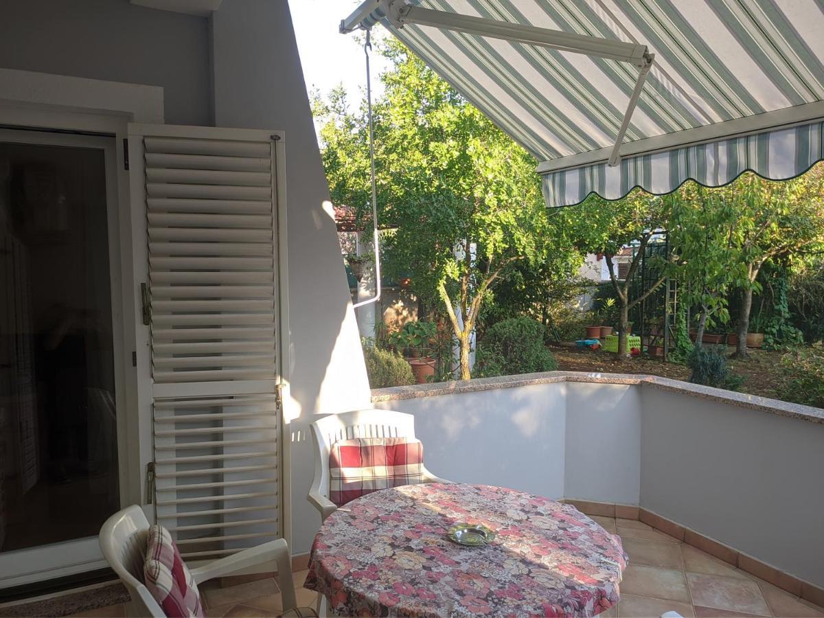 Villa Triton Vinkuran Exterior photo
